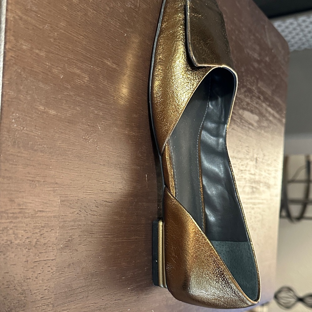 Trac Metallic Gold Women's Loafers